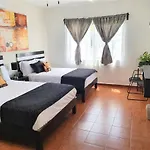 Santa Fe Studios And Suites