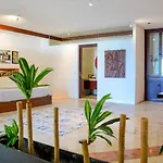 La Palma Beachfront Hotel & Club Nautico