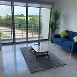 Amazing Condo With Great Pool And 24/7 Security