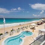 Exclusivo Condominio A Pie De Playa Zh