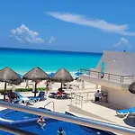 Ocean Front Beautiful Villa