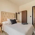 Casa Aldama- Style & Convenient Apartments