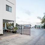 Capital O Cancun International Airport 24 7