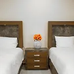 Tres Soles Apartments