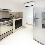 Departamento en Cancun de 2 Recamaras, Sala, Cocina, Tvs, WiFi