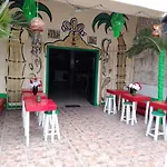 hostal hotel ado