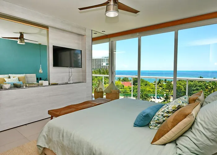 Beachfront Apartment Blue Vista