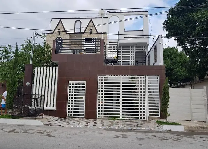 Cerca Del Oceano A 20 Minutos De La Playa, 8 O Mas Personas 3 Habitaciones