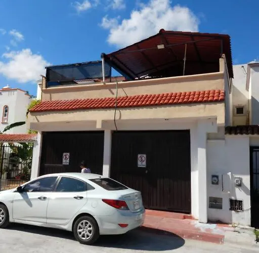 La Casa Delfines