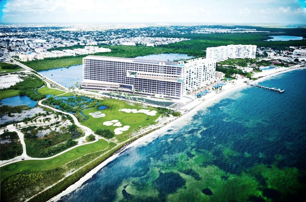 Resort Dreams Vista Golf & Cancún