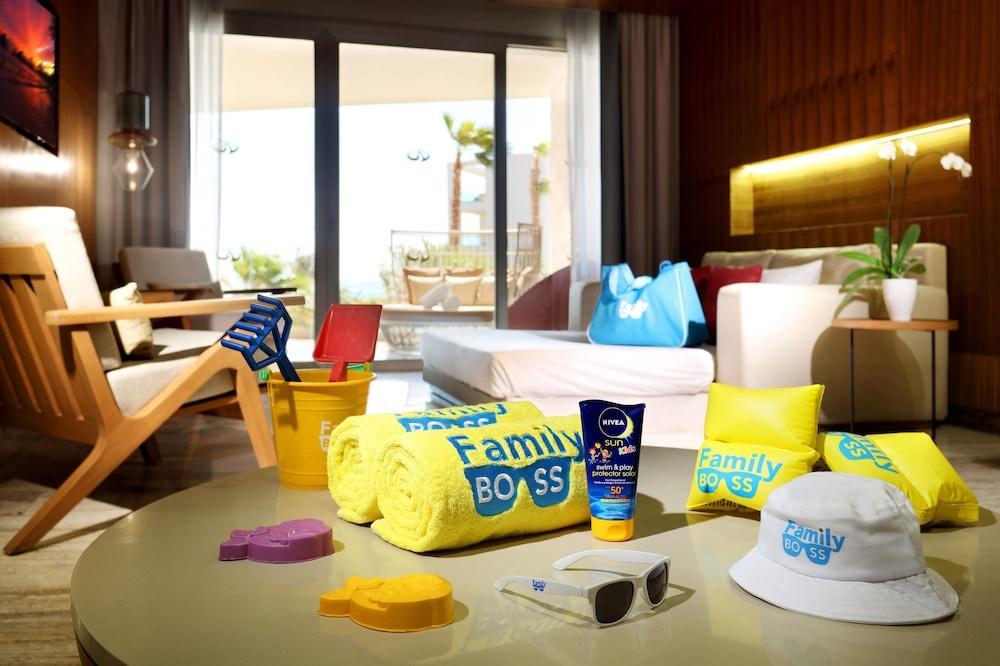 Family Selection At Grand Palladium Select Costa Mujeres