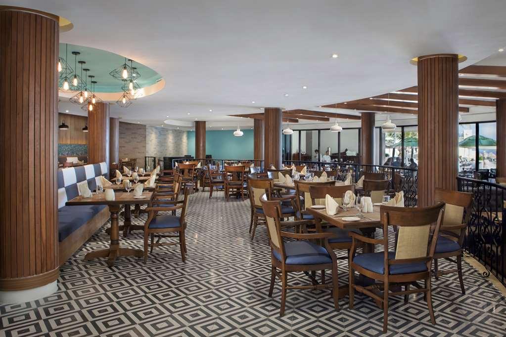The Royal Sands & 5* Cancún