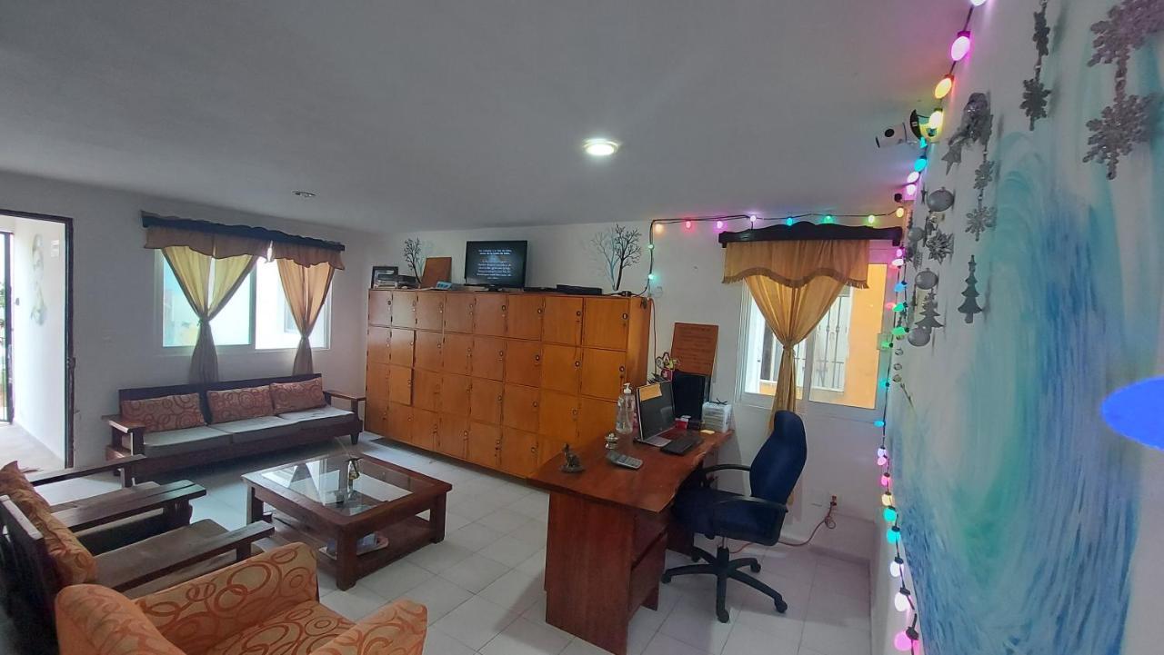Punta Sam Hostel *