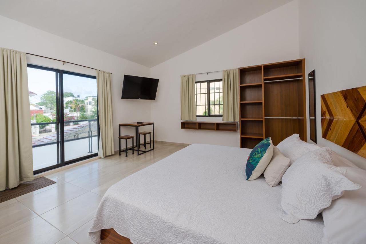 Tropical Apartahotel
