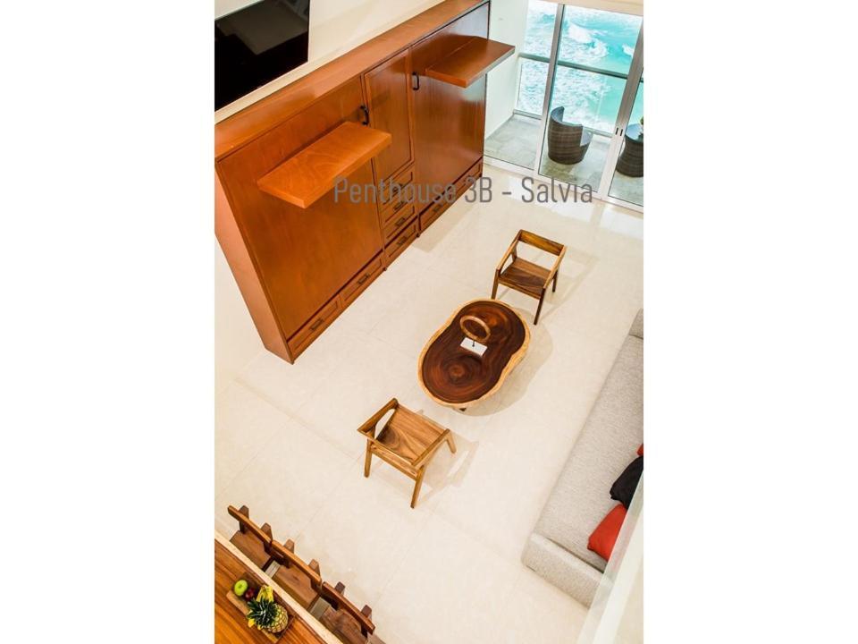 2 Story Oceanfront Penthouses On Beach! Apartahotel *