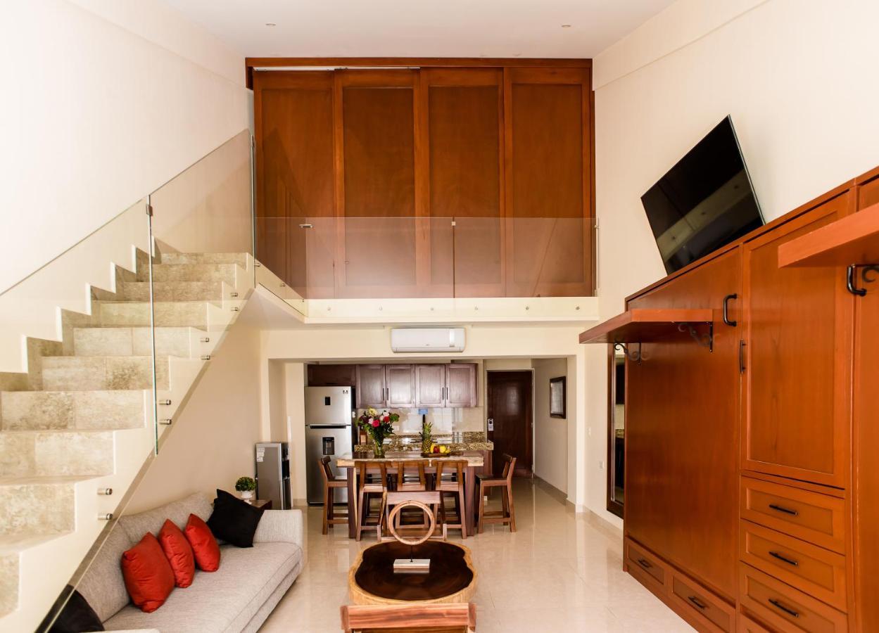 2 Story Oceanfront Penthouses On Beach! *