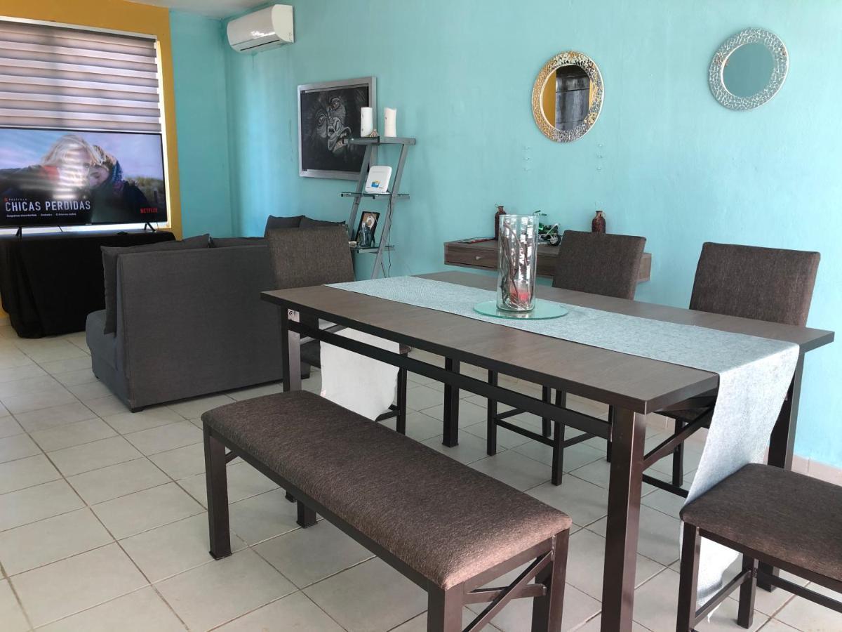 Casa En Zona Exclusiva Con Alberca * Cancún