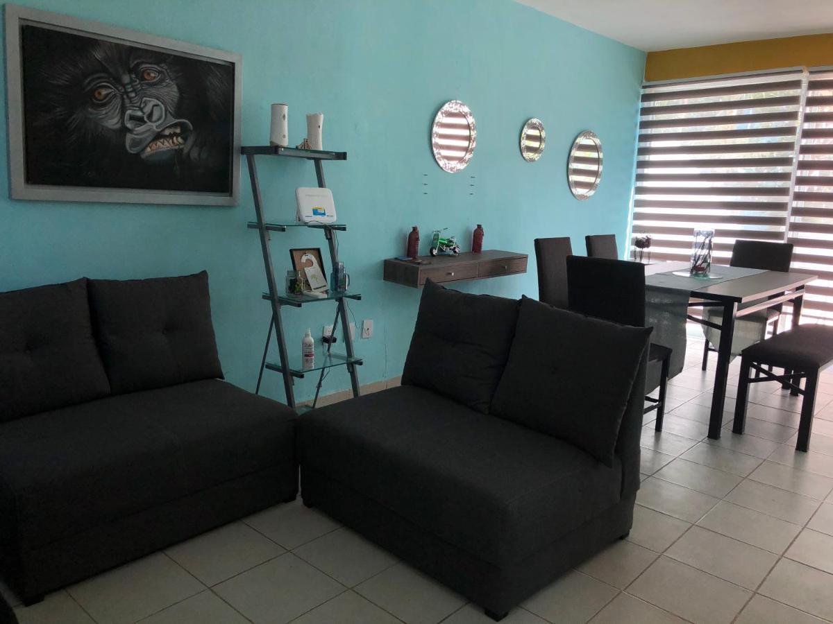 Casa En Zona Exclusiva Con Alberca Habitación en casa particular