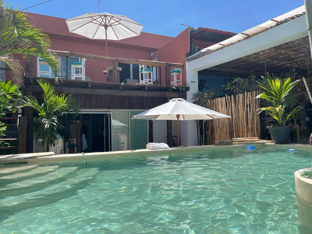 Hotel La Palma Beachfront & Club Nautico 4*