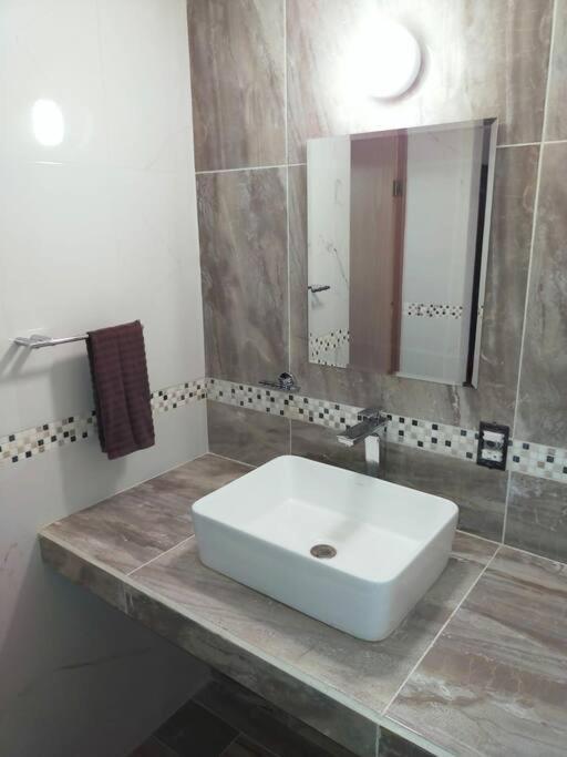 Loft Solimán - Netflix - Hbo - Near Market 28 - Downtown