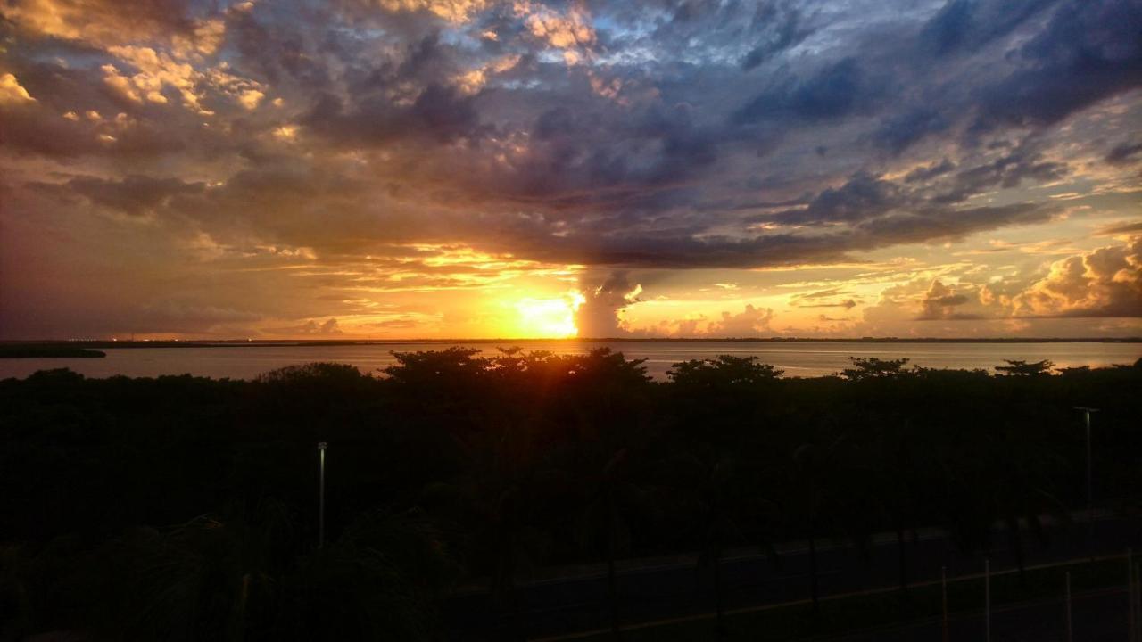 Brisas Sunset *