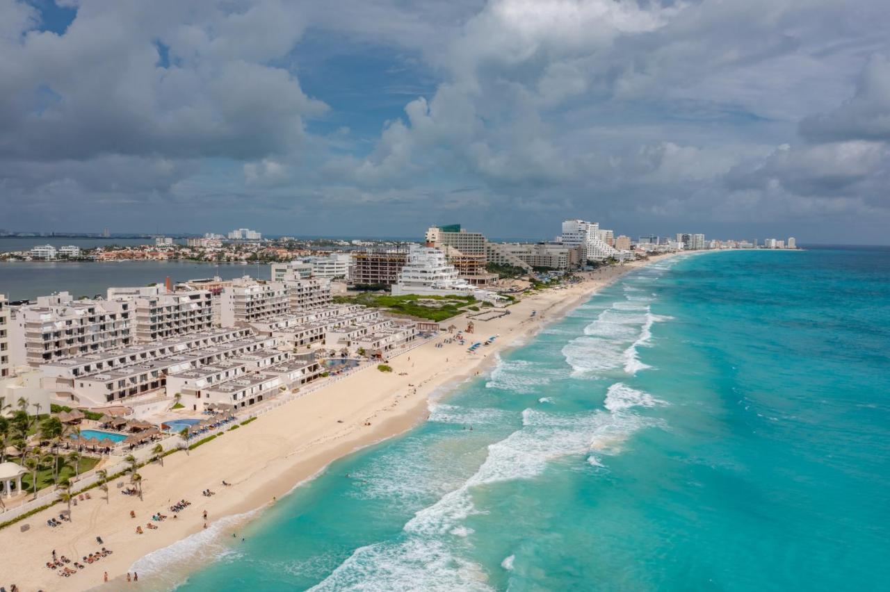 Villa Beachfront 4br Zone