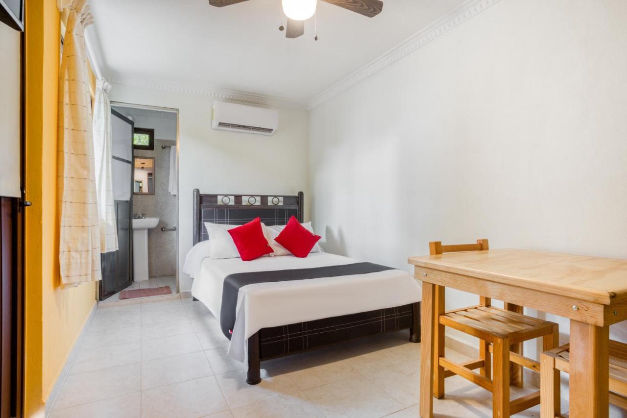 Arco Maya Hotel 3*