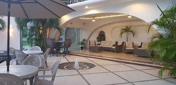Blue Star Hotel