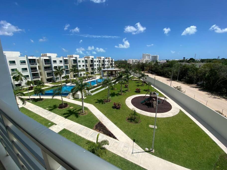 Amazing With Great Pool And 24/7 Security