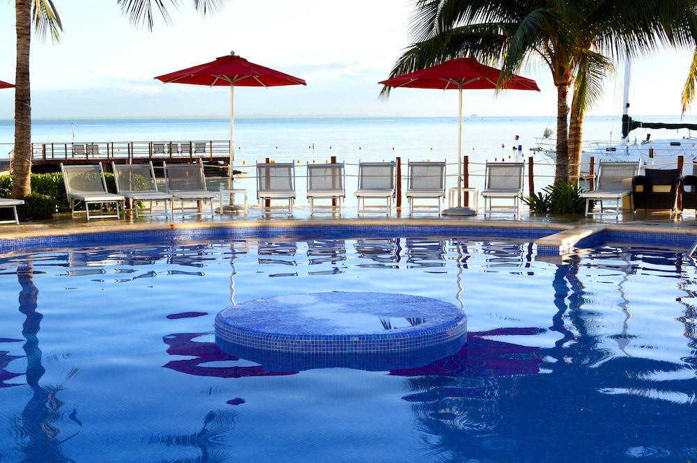 Bay Resort Cancún
