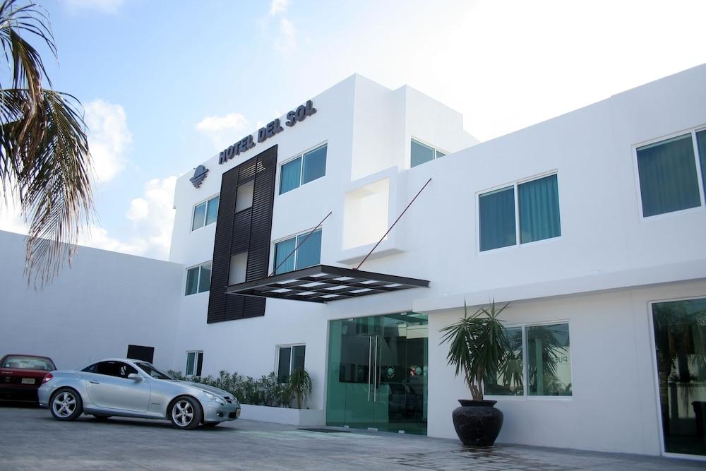 Del Sol Hotel