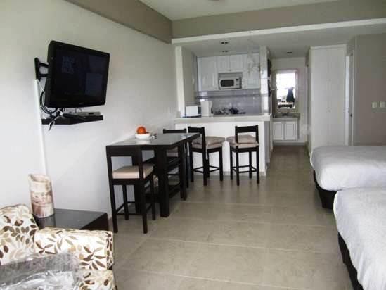 Beachfront Studio Carisa Y Palma Apartamento *