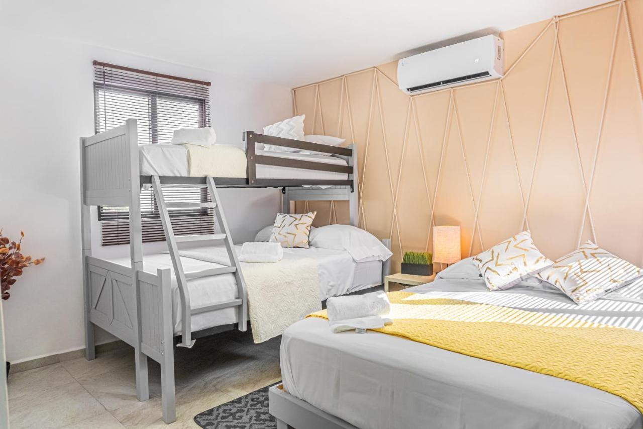 Apartment Pako Stays: Luxurious Beach-close In Downtown