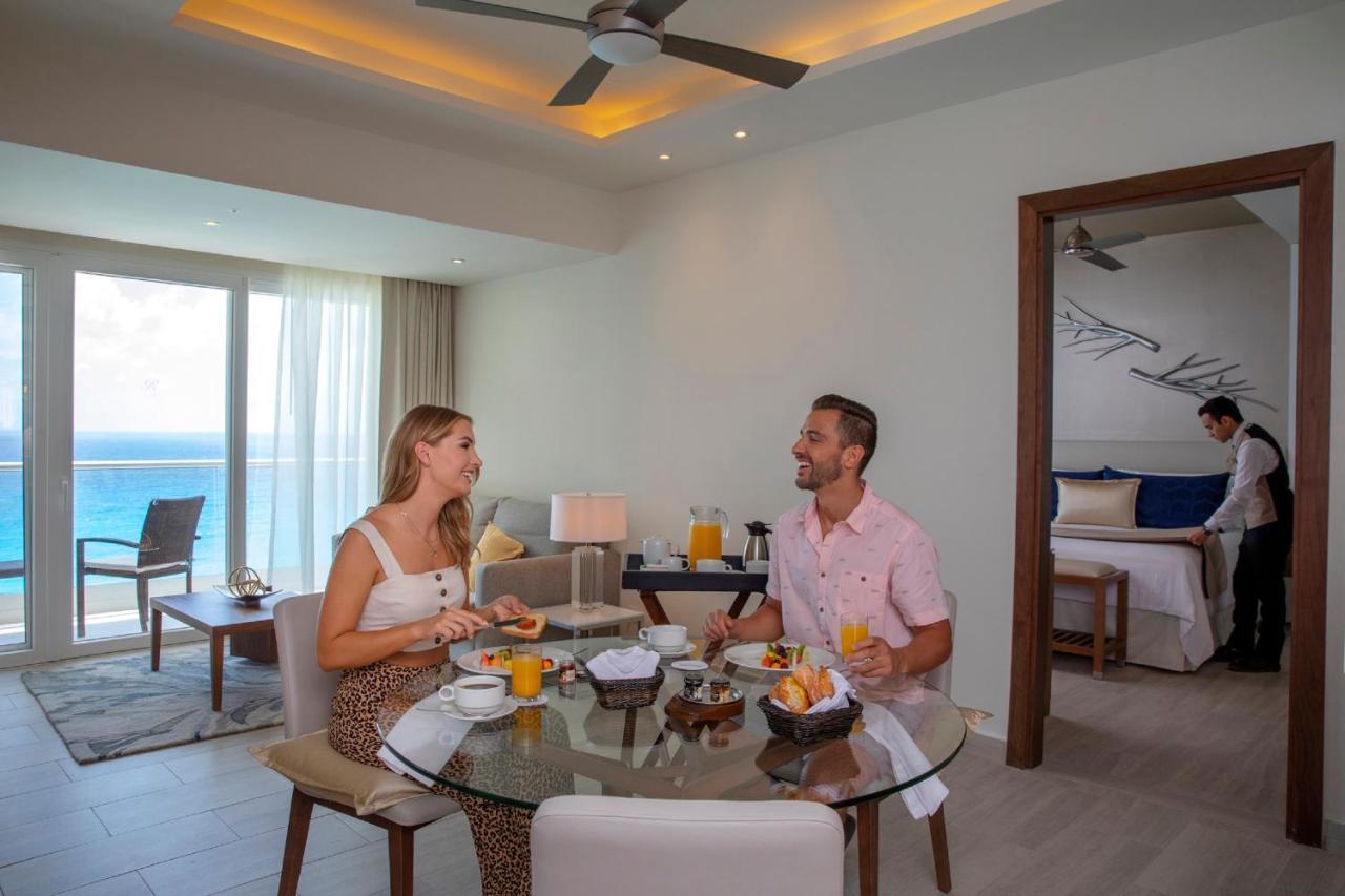 Resort Royalton Chic Cancun, An Autograph Collection - Adults Only 5*