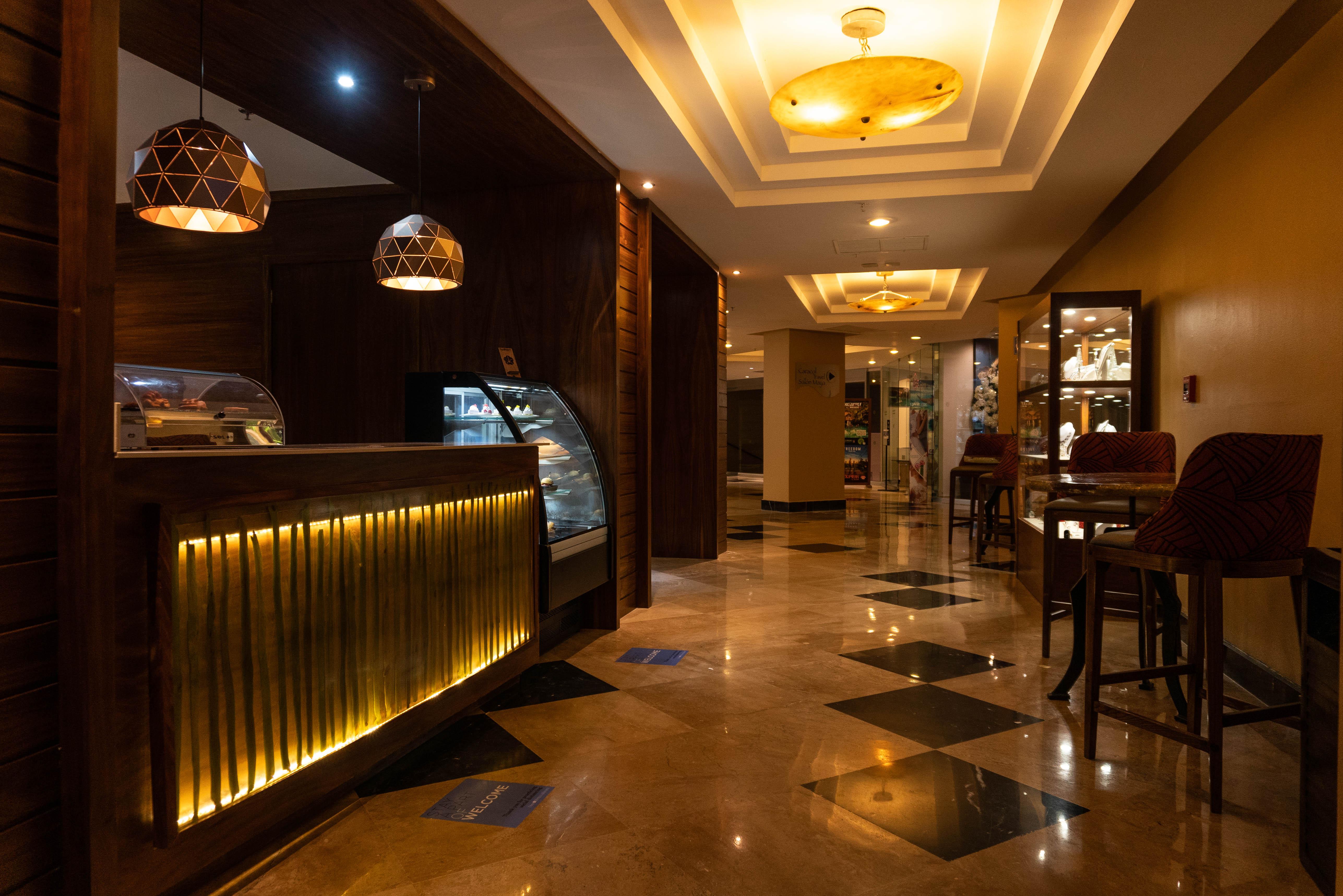 Wyndham Grand & Hotel 5*