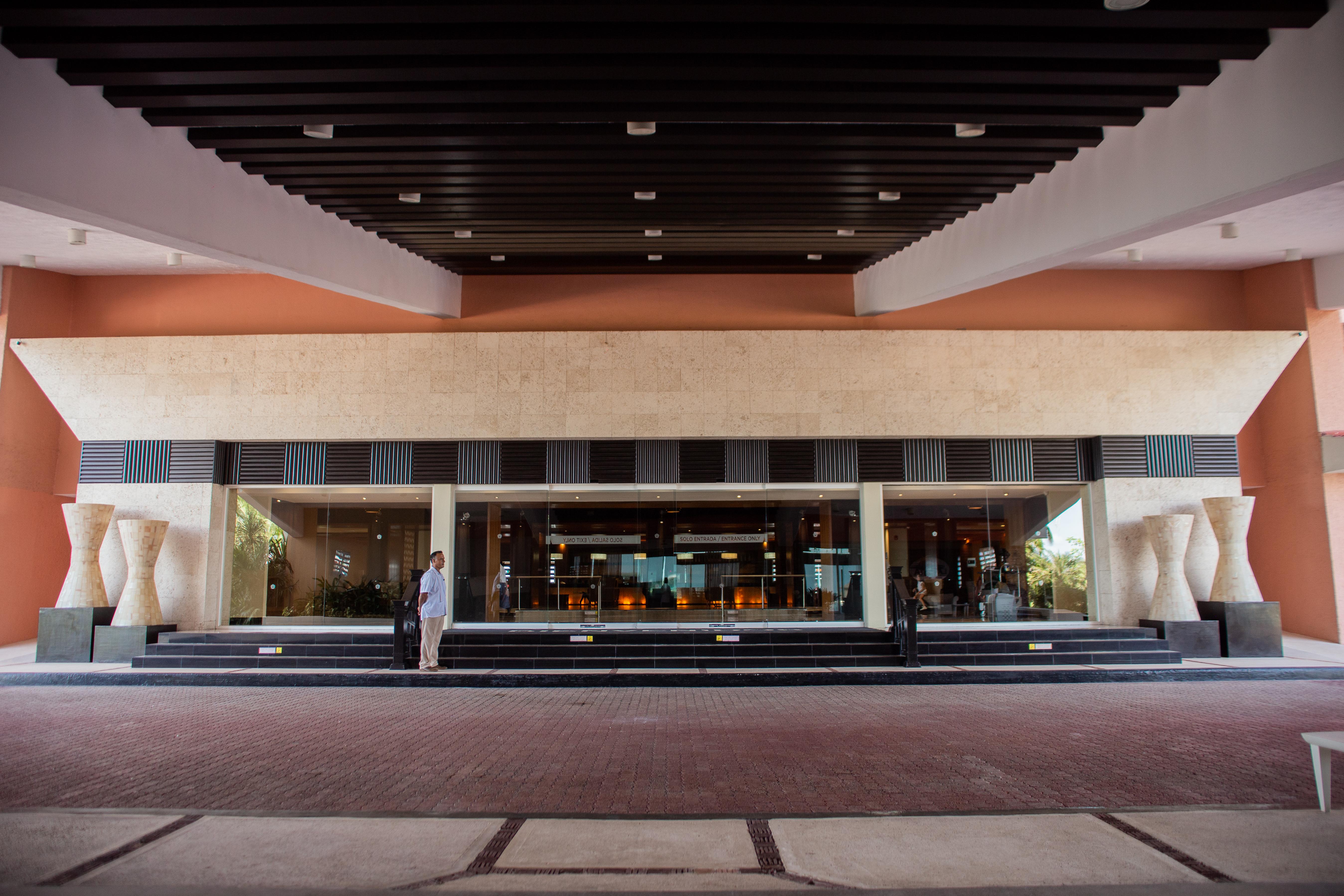 Wyndham Grand & Hotel Cancún