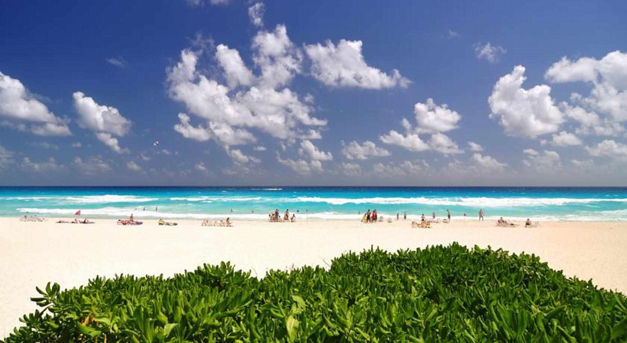 The Pyramid By Oasis Cancun