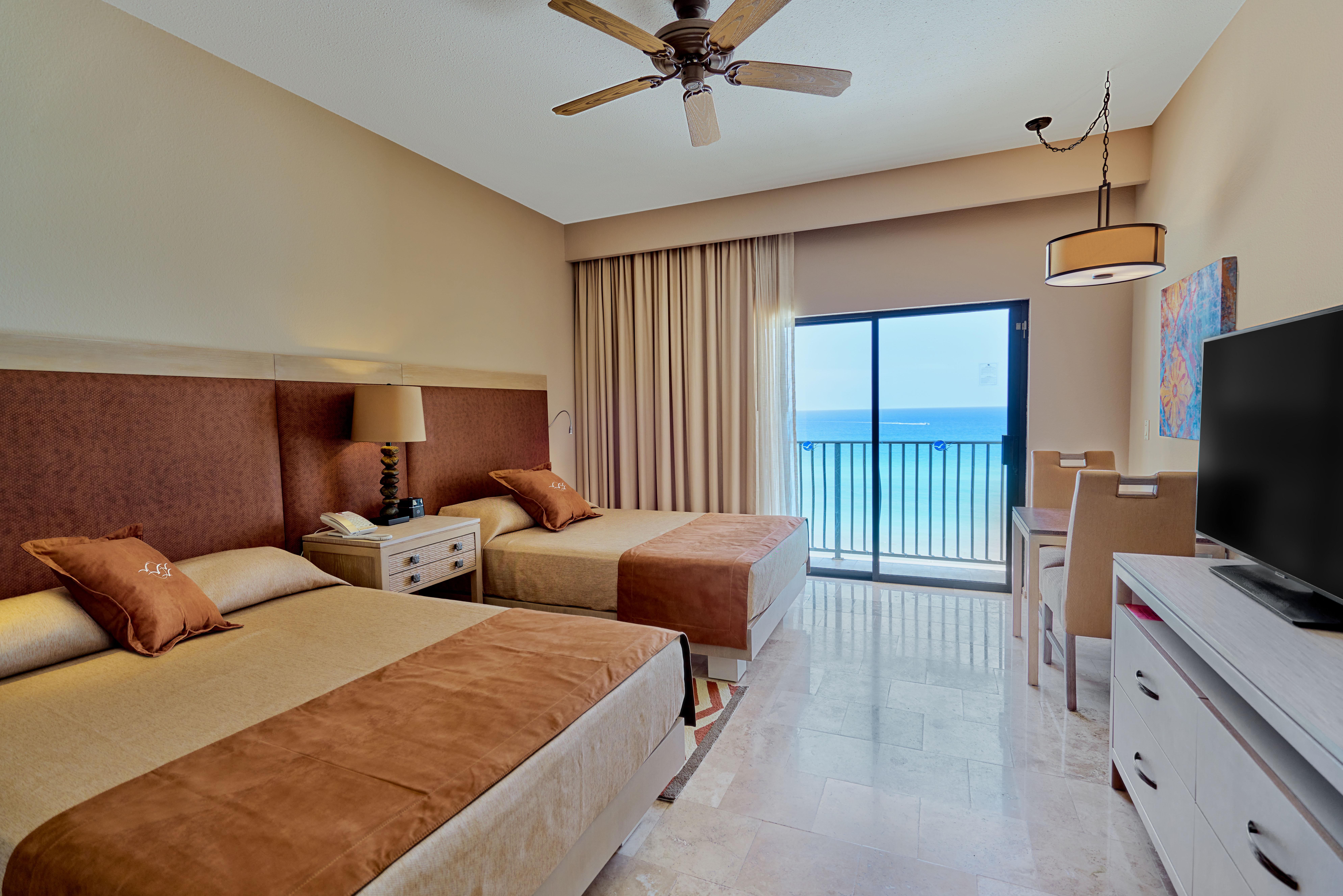 Resort The Royal Sands &