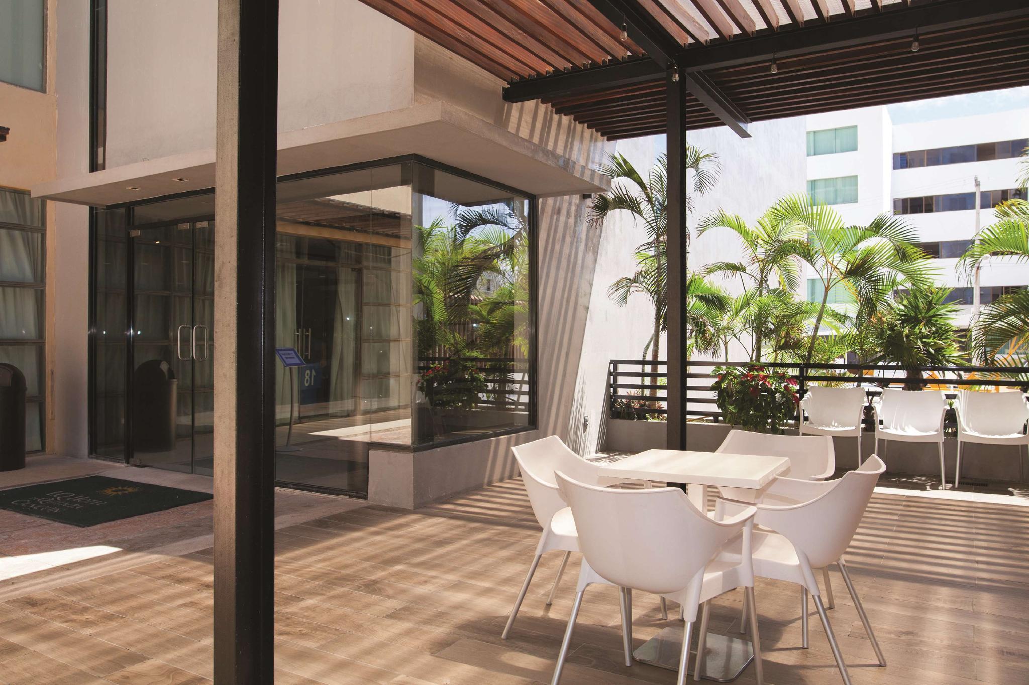 Wyndham Garden Downtown 4* Cancún
