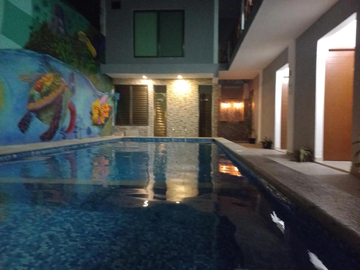 Pensión Casa Arya Con Piscina 2 Personas *