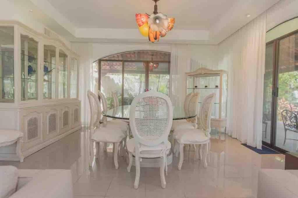 Villa Casa Real- Increíble Sobre La Laguna By Casa Paraiso