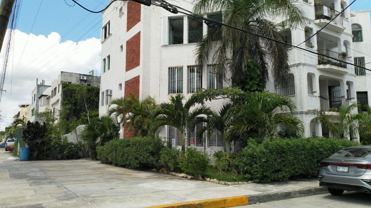 Hermoso Condominio Recien Remodelado Con Alberca Y Super Ubicacion Cancún