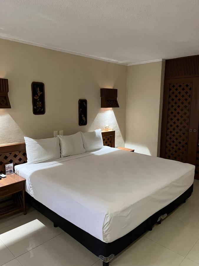 Plaza Kokai Hotel Cancún