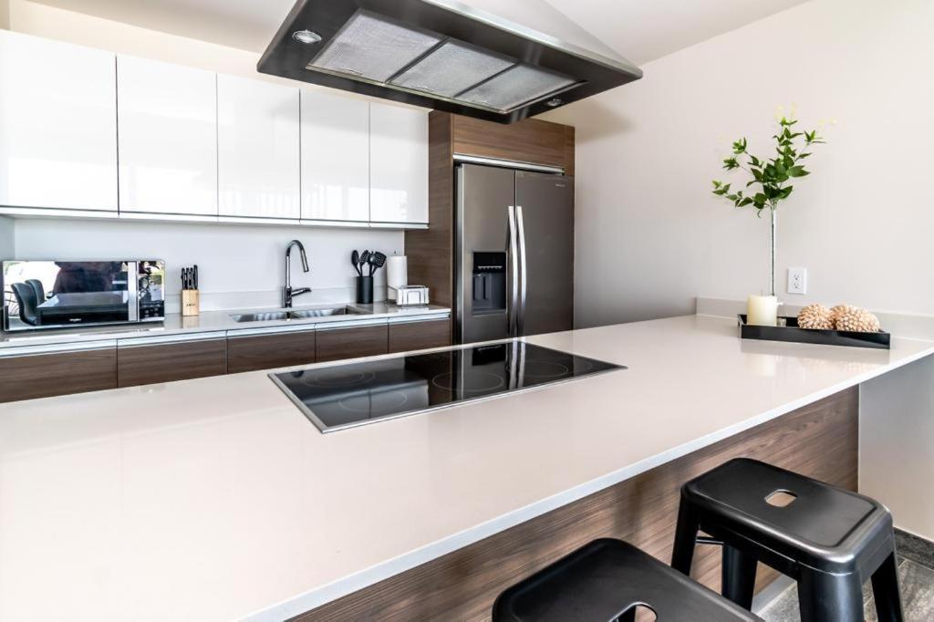 Luxury 3 Bedroom Rooftop Pool, Near The Beach * Cancún