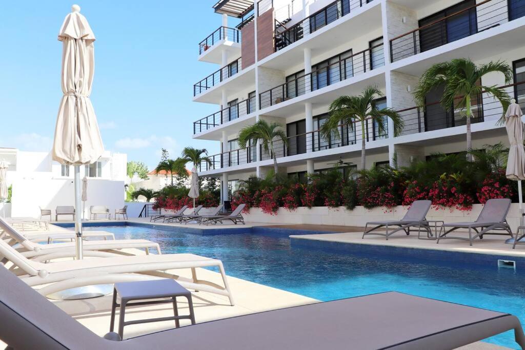 New With Pool, Gym, A/c, Wifi, King Size Bed * Cancún