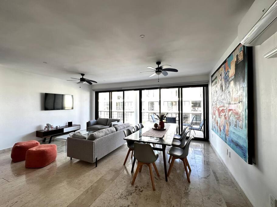 Apartamento New With Pool, Gym, A/c, Wifi, King Size Bed
