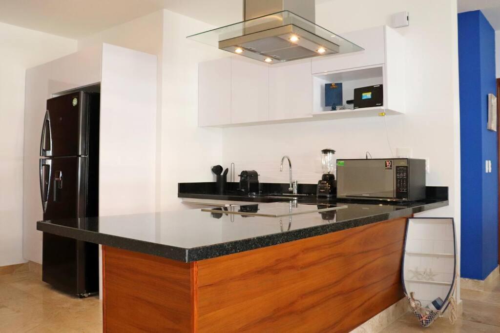 New With Pool, Gym, A/c, Wifi, King Size Bed Apartamento