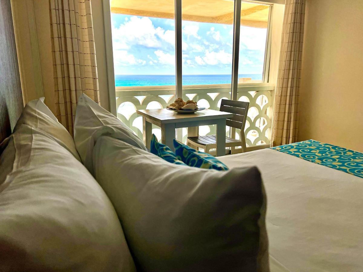 Beachside * Cancún