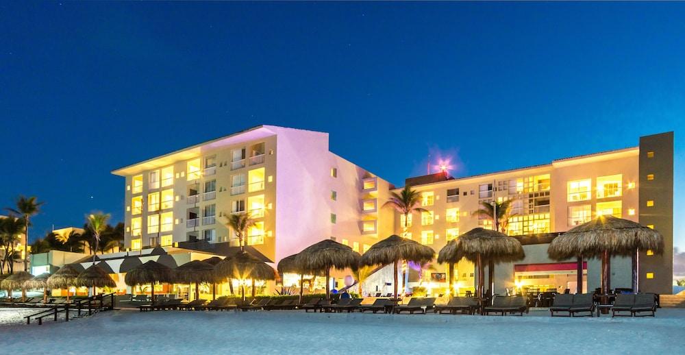 Club Regina 3* Cancún