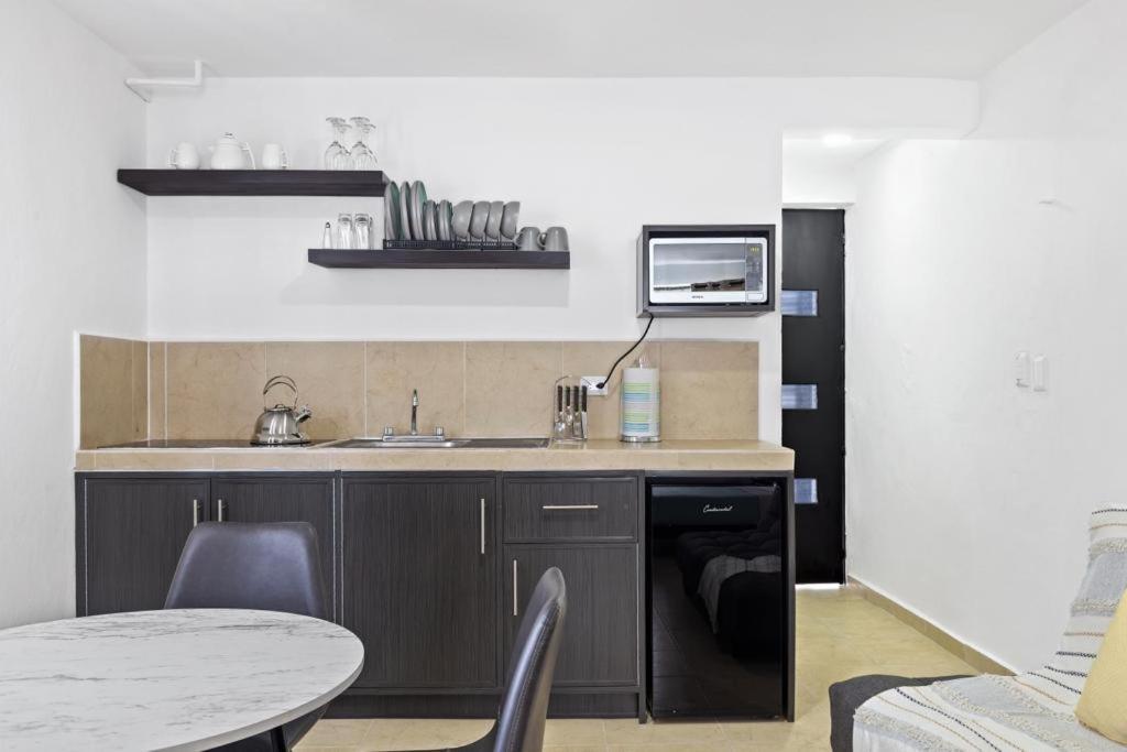 Estudio Con Cocina Equipada